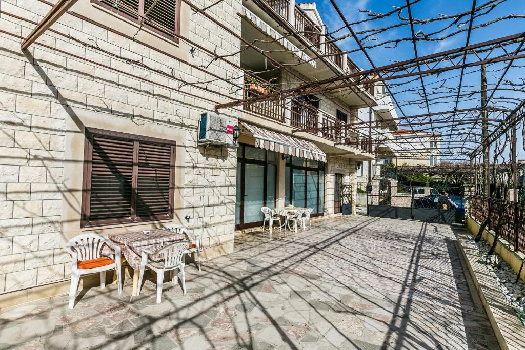 Apartments Sustic Kastela Exterior photo